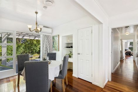 Photo of property in 1/129 Edmonton Road, Te Atatu South, Auckland, 0610