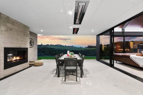 Photo of property in 104 Stoneridge Terrace, Whitford, Manurewa, 2576