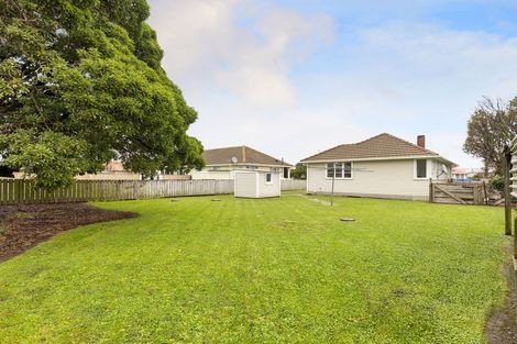 Photo of property in 3 Thames Street, Roslyn, Palmerston North, 4414