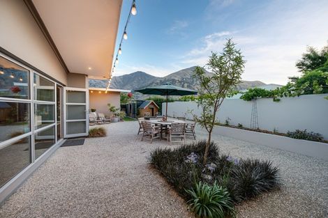 Photo of property in 52 Sylvan Street, Lake Hayes, Queenstown, 9304