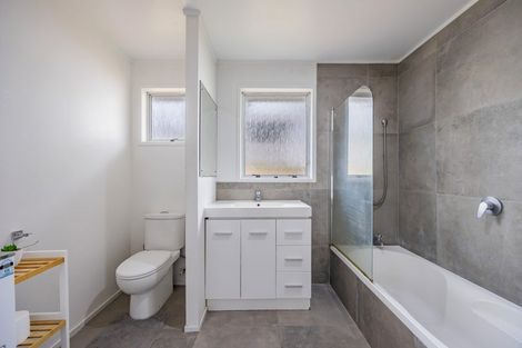 Photo of property in 46 Awaruku Road, Torbay, Auckland, 0630