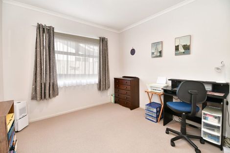 Photo of property in 25 Pine Road, Orewa, 0931