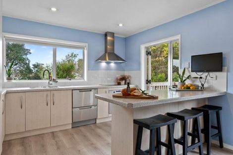 Photo of property in 54 Saddleback Rise, Murrays Bay, Auckland, 0630