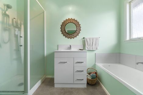 Photo of property in 74 Aberdeen Drive, Dinsdale, Hamilton, 3204