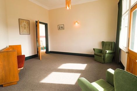 Photo of property in 18 Tomahawk Road, Andersons Bay, Dunedin, 9013