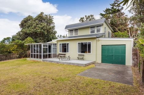 Photo of property in 111 Koputara Road, Himatangi Beach, Foxton, 4891