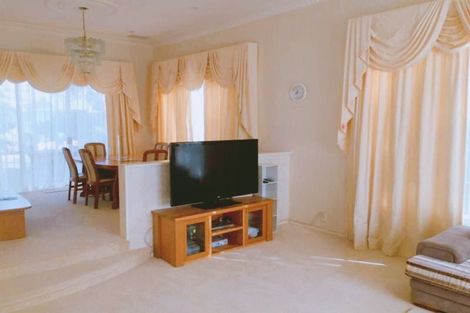 Photo of property in 35 Jane Eyre Drive, Somerville, Auckland, 2014