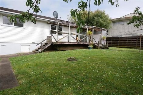 Photo of property in 96 Crawford Avenue, Mangere Bridge, Auckland, 2022