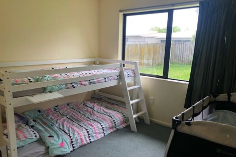 Photo of property in 4/8 Crewe Close, Albany, Auckland, 0632