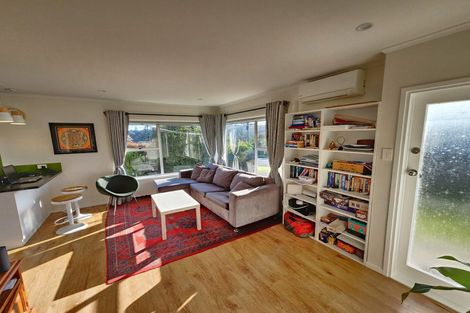 Photo of property in 2/166 Verbena Road, Birkdale, Auckland, 0626
