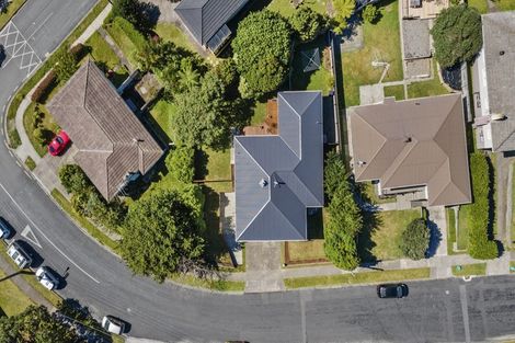 Photo of property in 1 Pembroke Street, Tawa, Wellington, 5028