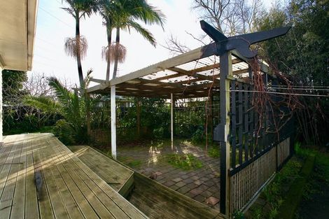 Photo of property in 15 Undine Street, Pakuranga, Auckland, 2010