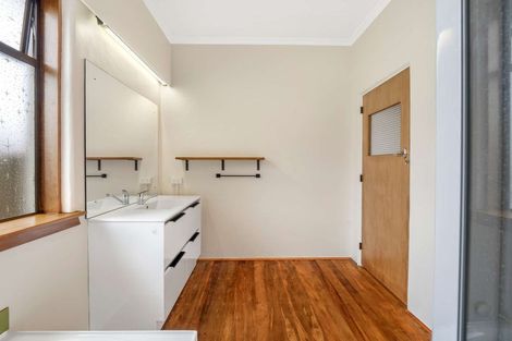 Photo of property in 12 Quick Avenue, Aramoho, Whanganui, 4500