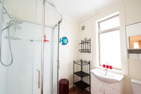 Photo of property in 11-19 Wellington Street, Picton, 7220