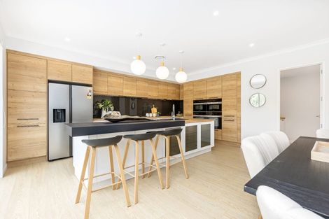 Photo of property in 8 Kina Place, Long Bay, Auckland, 0630