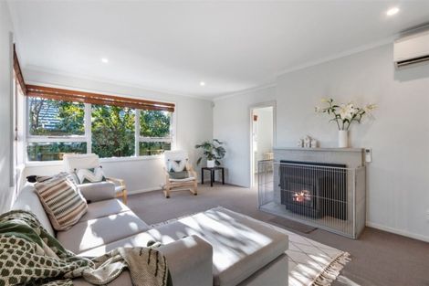 Photo of property in 20 Avonhead Road, Avonhead, Christchurch, 8042