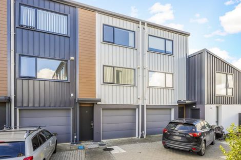 Photo of property in 35 Marumaru Lane, Manurewa, Auckland, 2102