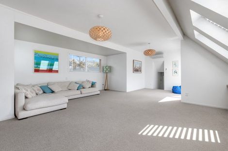 Photo of property in 129 Kings Avenue, Matua, Tauranga, 3110