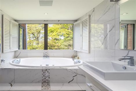 Photo of property in 4 Millbank Lane, Merivale, Christchurch, 8014