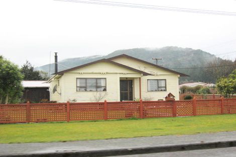 Photo of property in 15 Ohau Street, Dobson, Greymouth, 7805