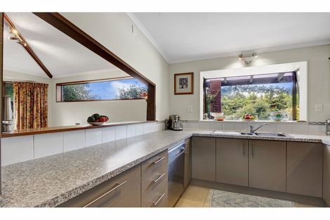 Photo of property in 37 Chinnerys Road, Woodend, 7610