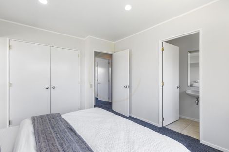 Photo of property in 19 Old Park Place, Takanini, 2112