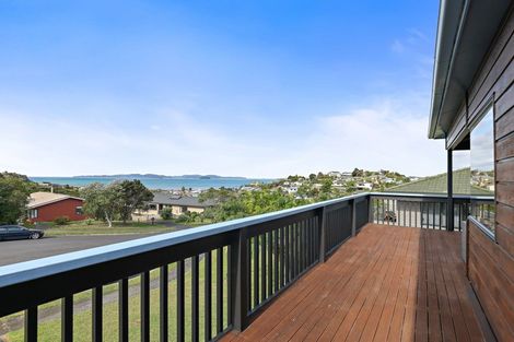 Photo of property in 17 Brampton Road, Snells Beach, 0920