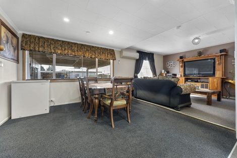 Photo of property in 3 Mabey Street, Eltham, 4322