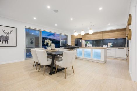 Photo of property in 8 Kina Place, Long Bay, Auckland, 0630