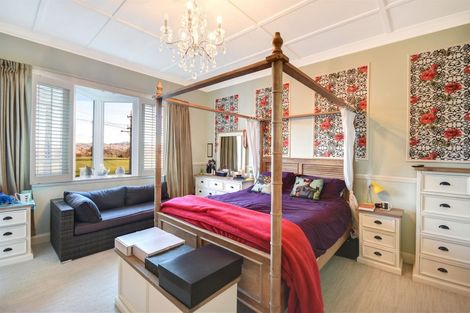 Photo of property in 75 Eglinton Road, Mornington, Dunedin, 9011