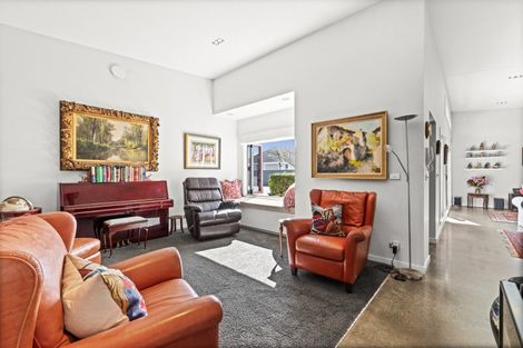 Photo of property in 24a Ferry Road, Clive, 4102