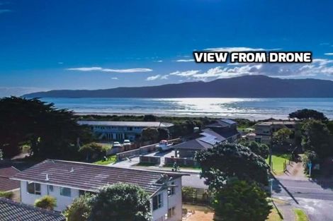 Photo of property in 122 Manly Street, Paraparaumu Beach, Paraparaumu, 5032