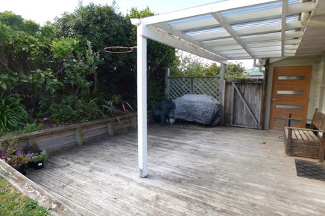 Photo of property in 124 Te Pene Avenue, Titahi Bay, Porirua, 5022