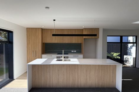 Photo of property in 2/2 Allard Street, Edgeware, Christchurch, 8013