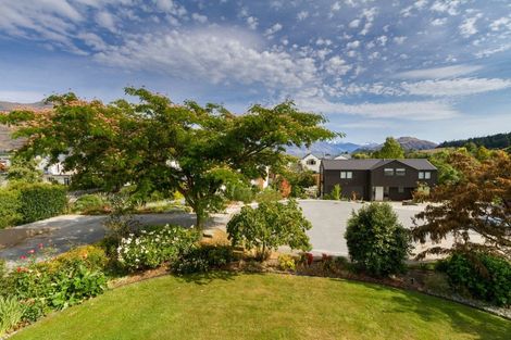 Photo of property in 22 Tenby Street, Wanaka, 9305