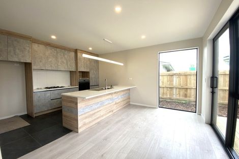 Photo of property in 47a Bruce Mclaren Road, Henderson, Auckland, 0612