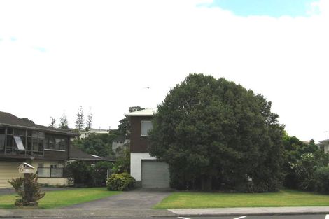Photo of property in 6 Craig Road, Milford, Auckland, 0620