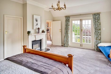 Photo of property in 60 Cheviot Road, Lowry Bay, Lower Hutt, 5013