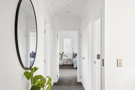 Photo of property in 8 Richards Street, Cambridge, 3434