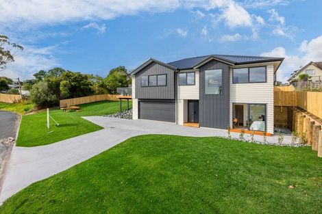 Photo of property in 12a Walbrook Road, Manly, Whangaparaoa, 0930