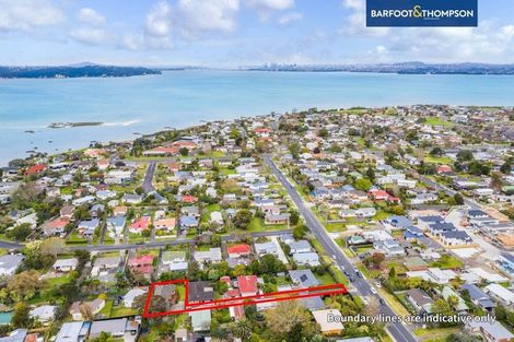 Photo of property in 102b Wharf Road, Te Atatu Peninsula, Auckland, 0610