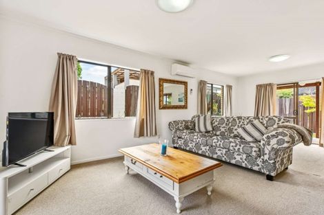 Photo of property in 3/68 View Road, Henderson, Auckland, 0612
