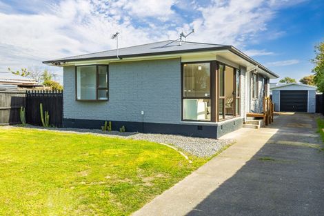 Photo of property in 330 Keyes Road, New Brighton, Christchurch, 8083