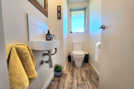 Photo of property in 8 Oakleigh Crescent, Oamaru North, Oamaru, 9400