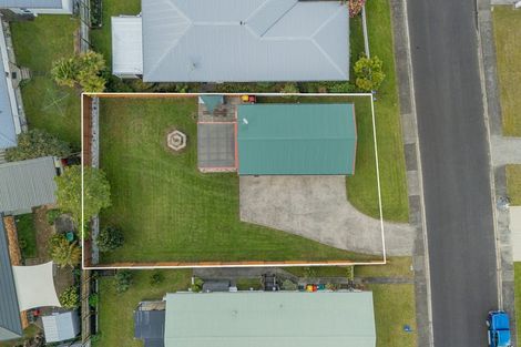 Photo of property in 25 Whitby Avenue, Whitianga, 3510