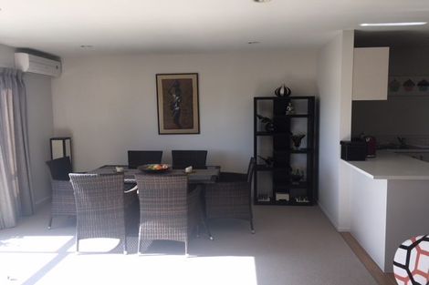 Photo of property in 57 Hayr Road, Three Kings, Auckland, 1042