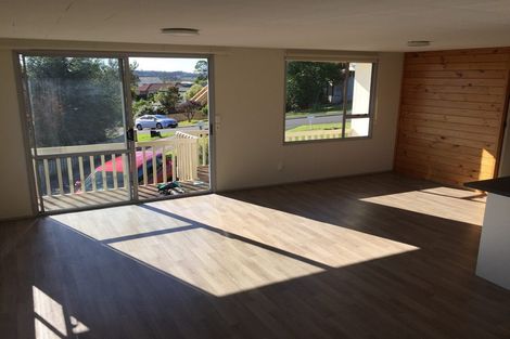 Photo of property in 7 Grenadine Place, Unsworth Heights, Auckland, 0632