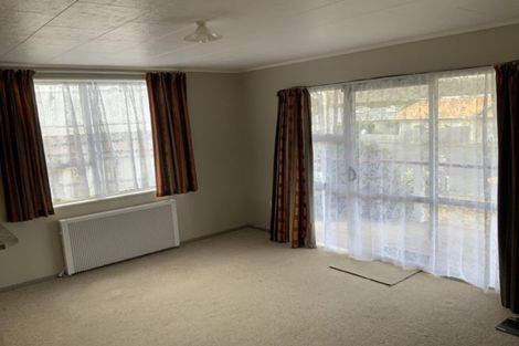 Photo of property in 8 Mccallum Street, Dannevirke, 4930