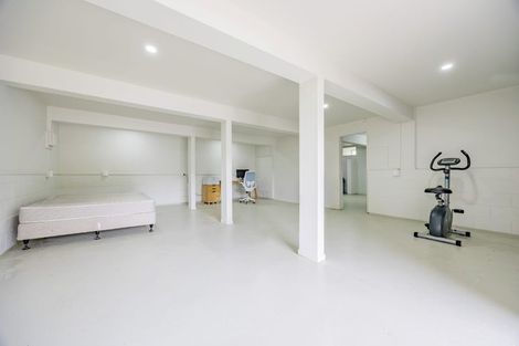 Photo of property in 46 Awaruku Road, Torbay, Auckland, 0630