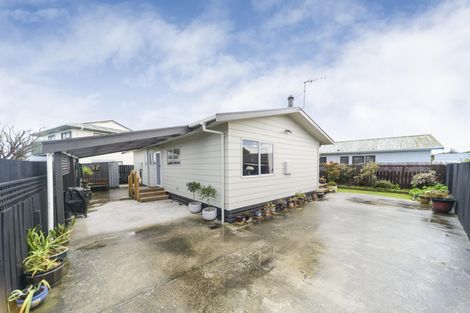 Photo of property in 15a Thomson Street, West End, Palmerston North, 4412
